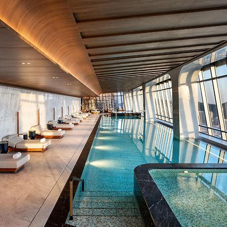 Four Seasons Hotel Далиен Екстериор снимка