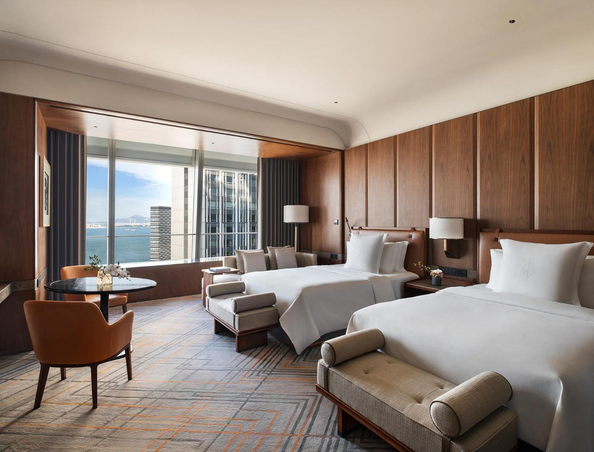 Four Seasons Hotel Далиен Екстериор снимка